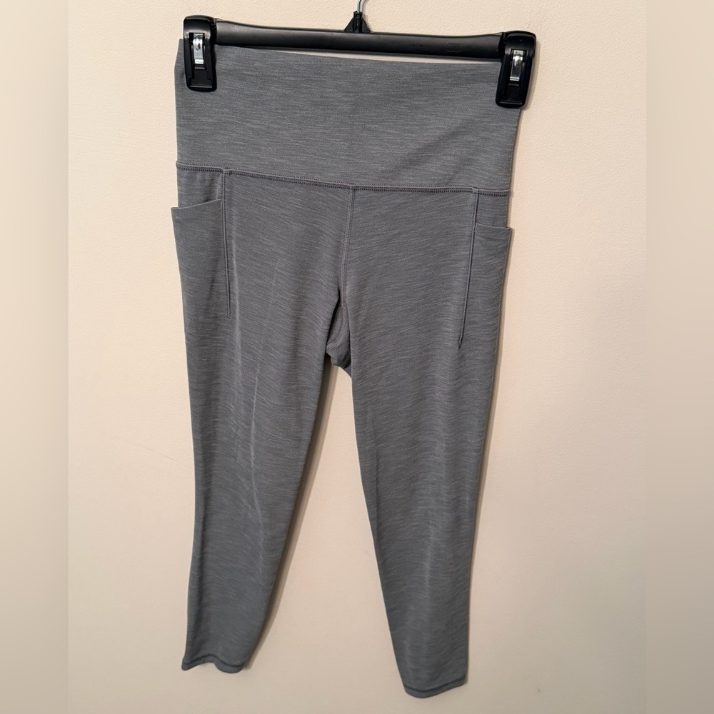 💗 Athleta Salutation Stash Tights Size XS